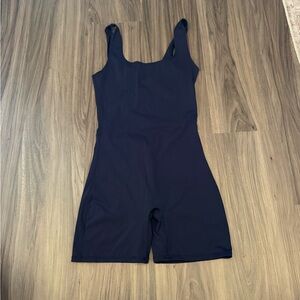 PAVOI ACTIVE Workout One-Piece in Navy